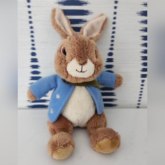 Peter Rabbit 8" Plush - Picture 1 of 3